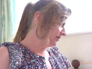 Auntjudysxxx - rondborstig milf landlady nel laat haar brak tenant betalen de huur in sperma